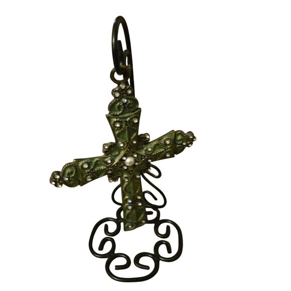 Litton Lane Cross 7.5 Studded Enameled Green Cross Decor Rhinestone & Pearl - Picture 1 of 5